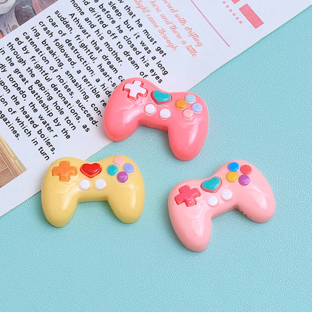 5 Breloques en résine colorées - Gaming Console Keychain avis et prix